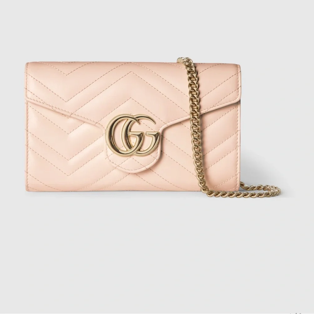 /traded/💯 Gucci Marmont Clutch/Wallet on a Chain - Picture 2 of 16